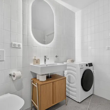Scandi & Modern In Heart Of Apartment